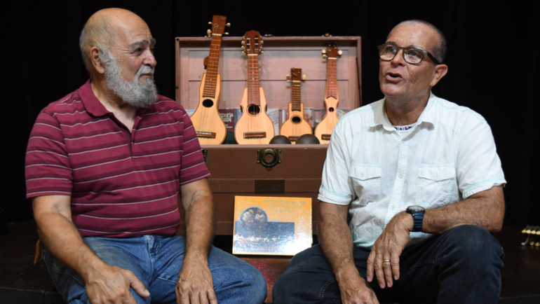 Francisco “Paquito” Marrero Ocasio y José “Cuco” Rivera fueron parte del Movimiento Pro Rescate del Tiple Puertorriqueño. (Fotos: Ana María Abruña / Para Culturalpr.com)