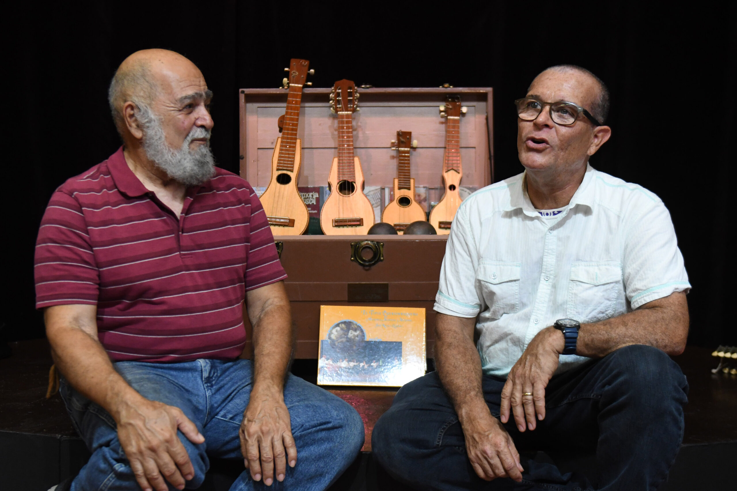 Francisco “Paquito” Marrero Ocasio y José “Cuco” Rivera fueron parte del Movimiento Pro Rescate del Tiple Puertorriqueño. (Fotos: Ana María Abruña / Para Culturalpr.com)